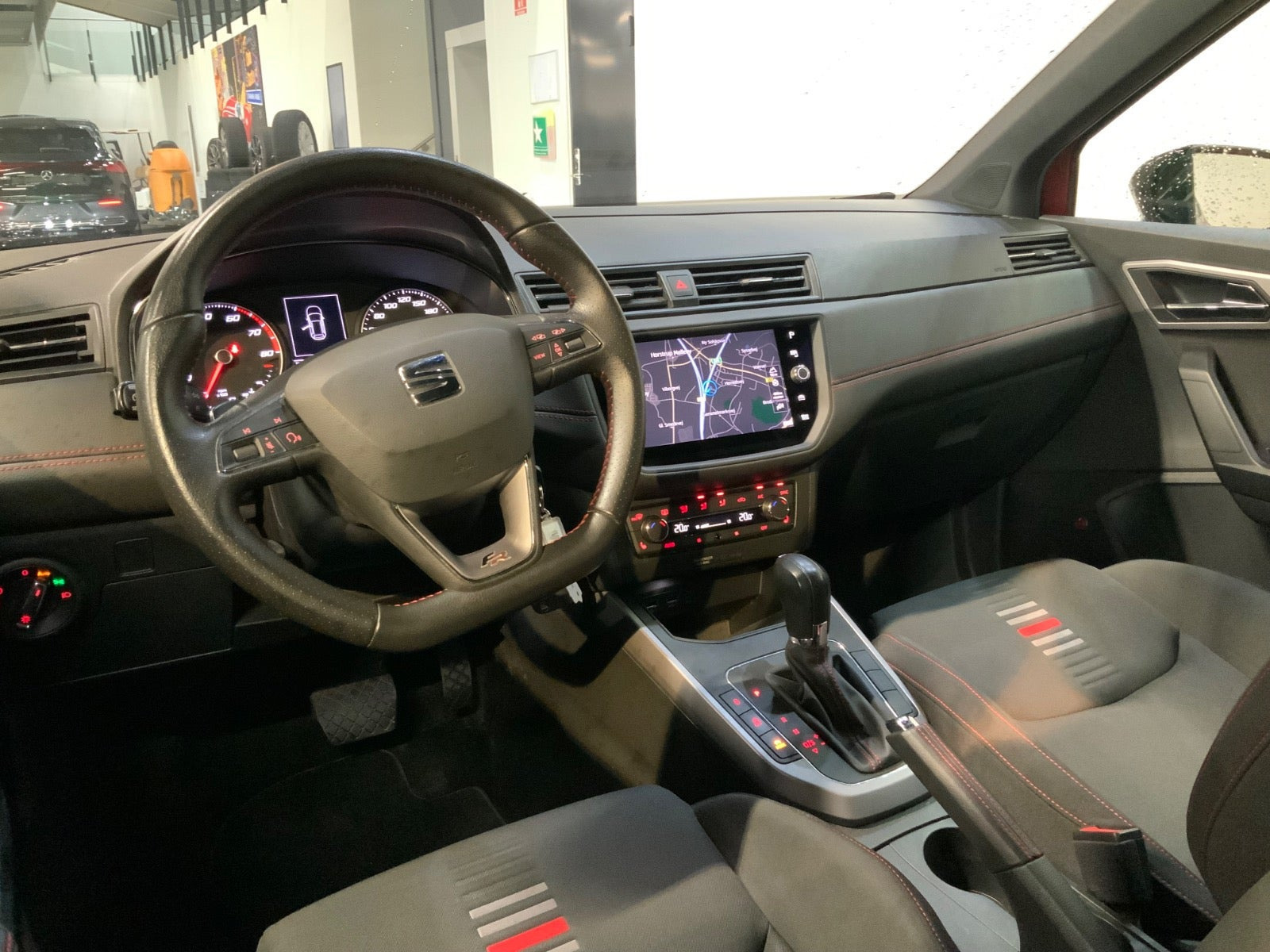 Rød Seat Arona fra 2019