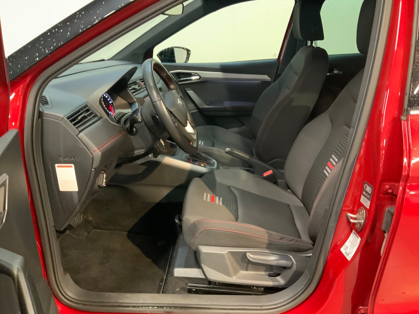 Rød Seat Arona fra 2019
