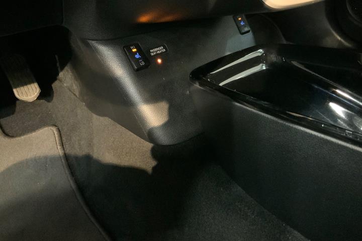 Hvid Toyota Prius fra 2018