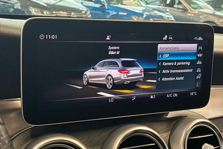 Grå Mercedes C220 d fra 2019