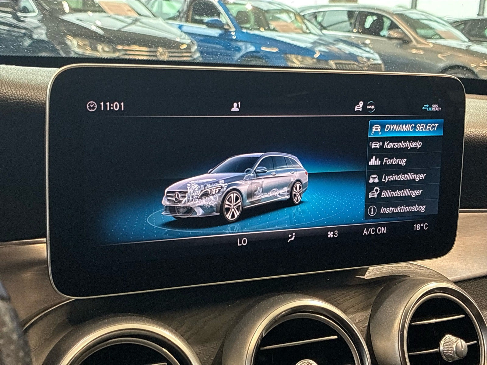 Grå Mercedes C220 d fra 2019