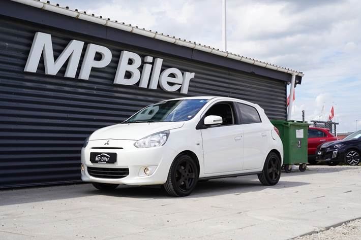 Hvid Mitsubishi Space Star fra 2015