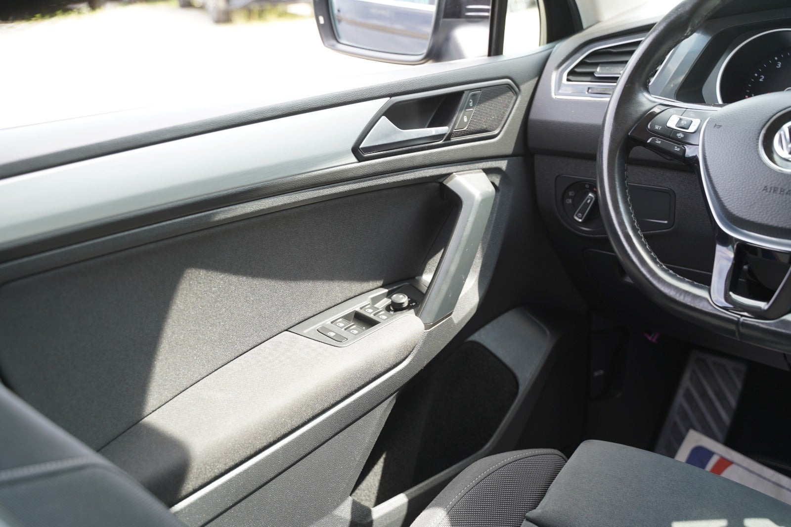 Sort VW Tiguan fra 2020