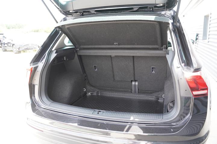 Sort VW Tiguan fra 2020