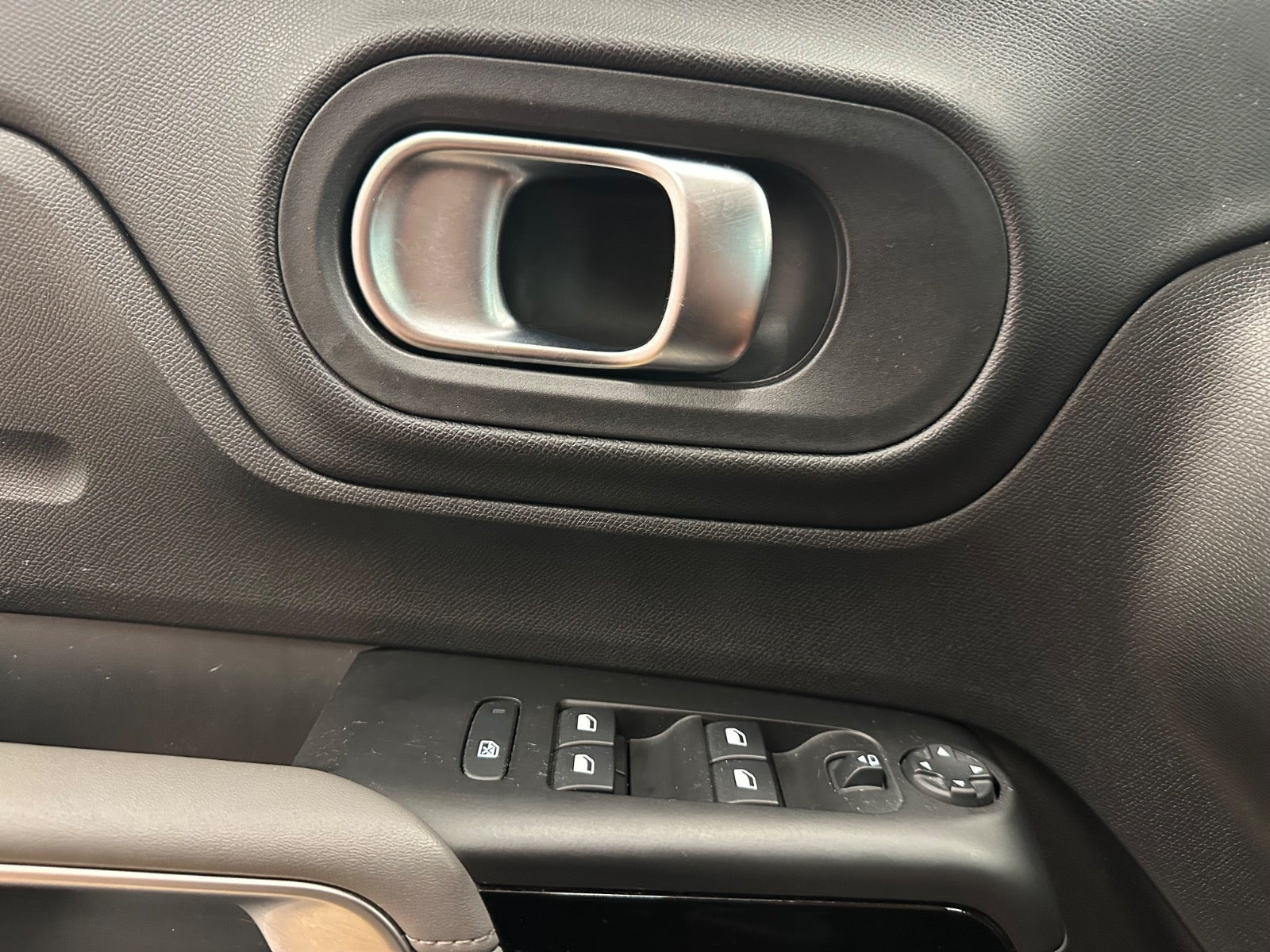 Sølv Citroën C5 Aircross fra 2020