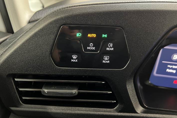 Hvid VW Caddy fra 2026