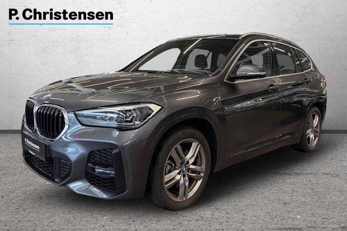 Grå BMW X1 fra 2021