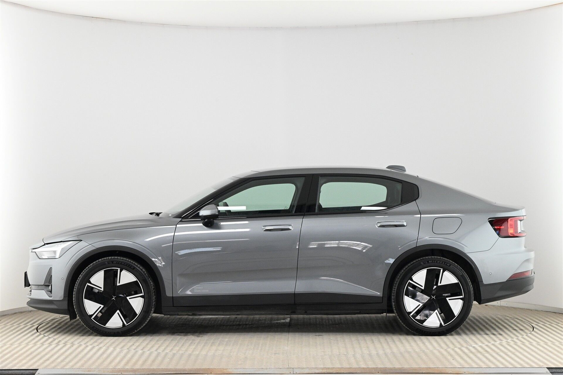 undefined Polestar 2 fra 2025