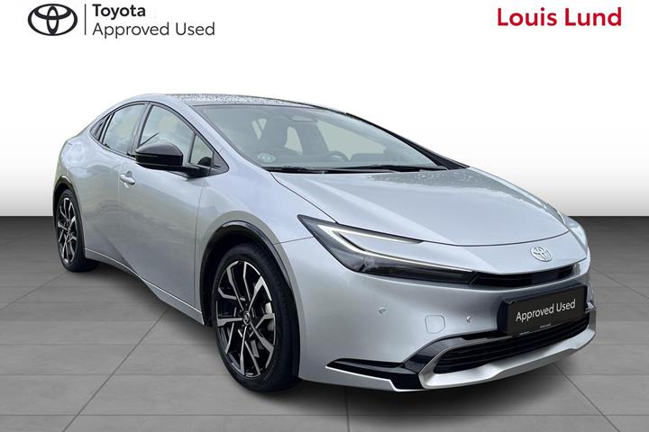 Sølv Toyota Prius Plug-in fra 2023