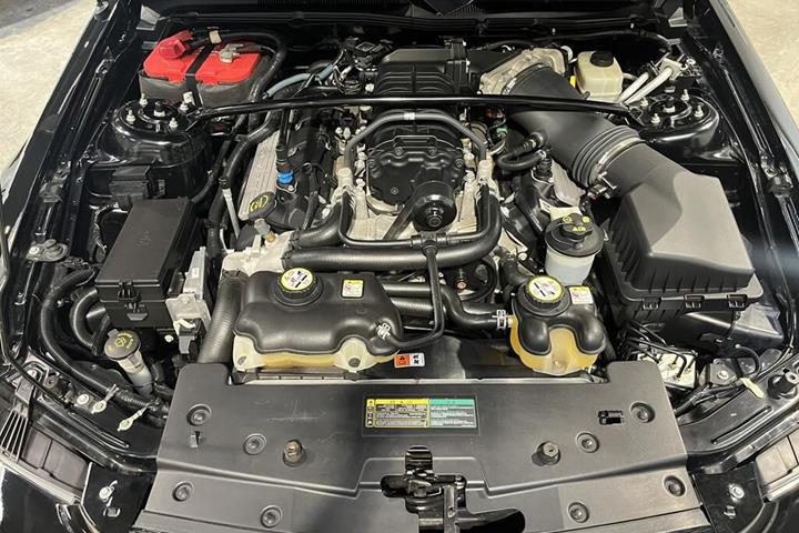 Sort Ford Mustang fra 2007