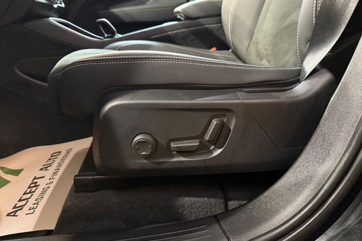 Sort Volvo XC40 fra 2022