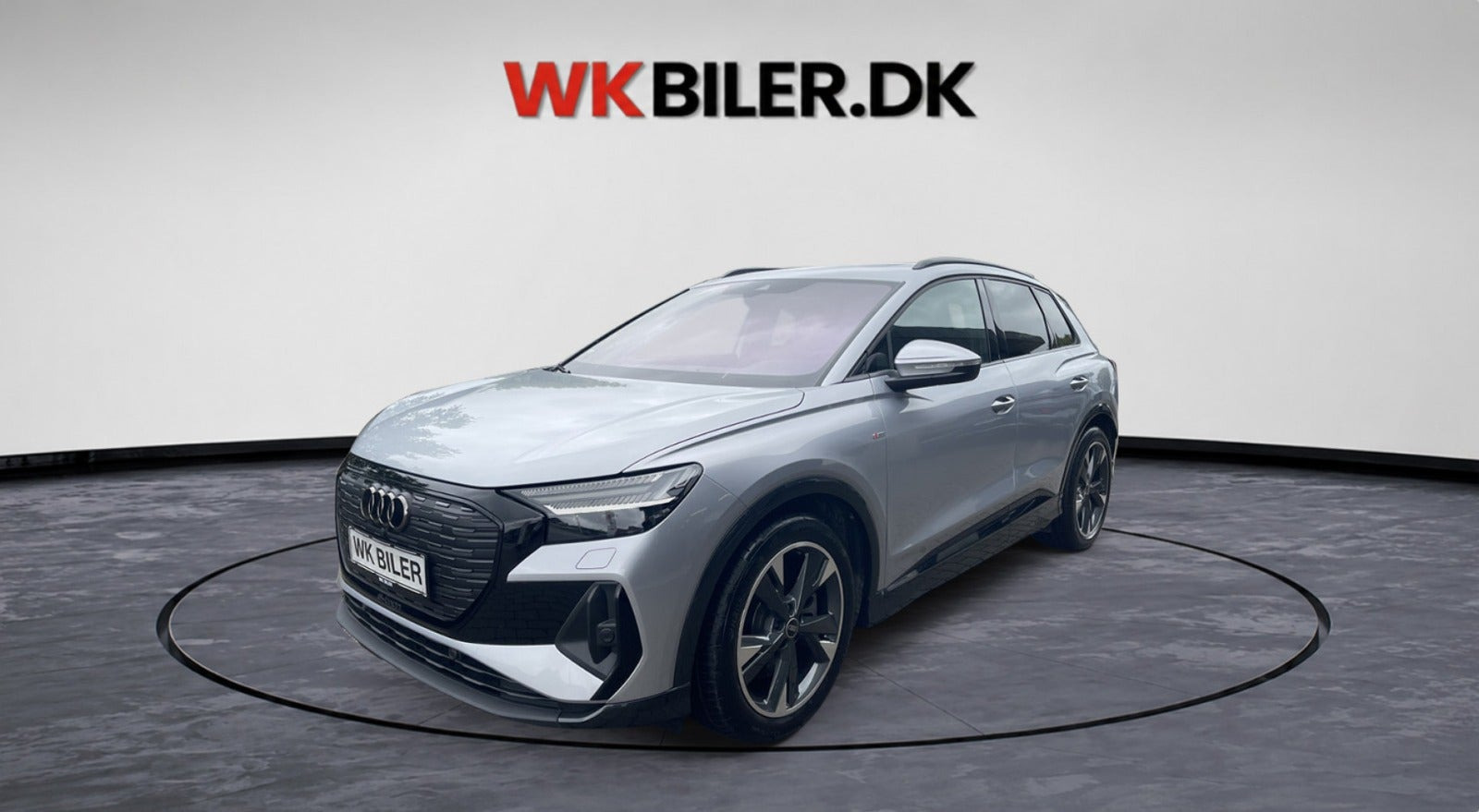 Sølv Audi Q4 e-tron fra 2025