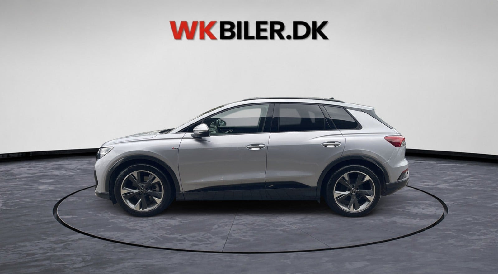 Sølv Audi Q4 e-tron fra 2025