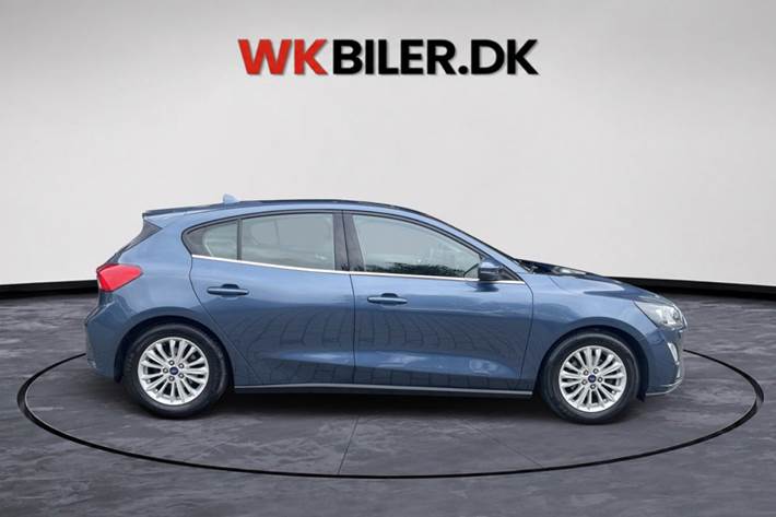 Blå Ford Focus fra 2021