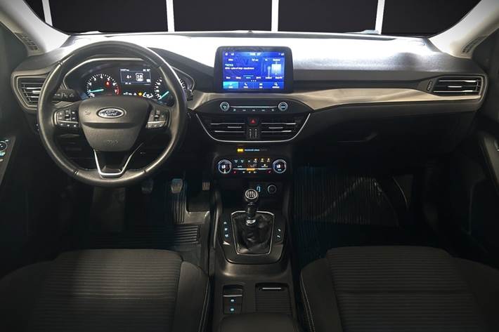 Blå Ford Focus fra 2019