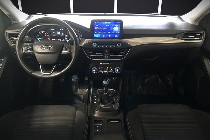 Blå Ford Focus fra 2019