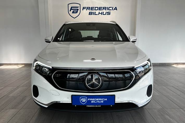 Hvid Mercedes EQA250 fra 2021