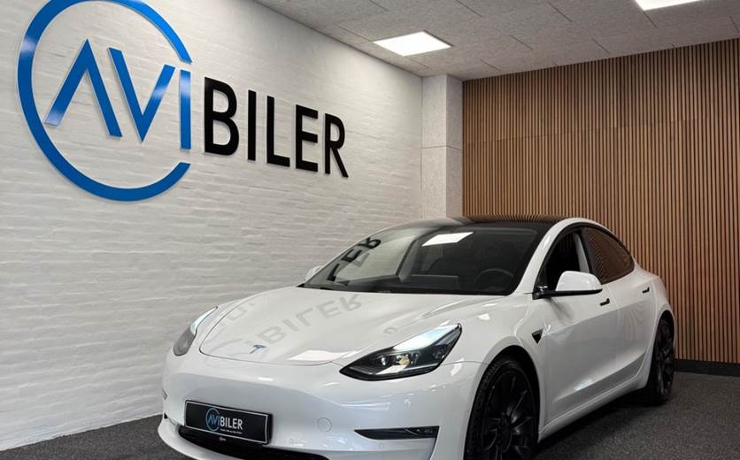 Tesla Model 3 Performance AWD