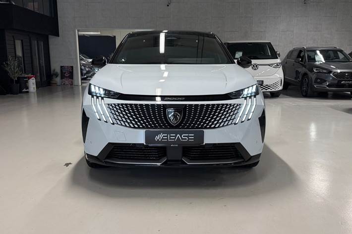 Hvid Peugeot e-3008 fra 2025