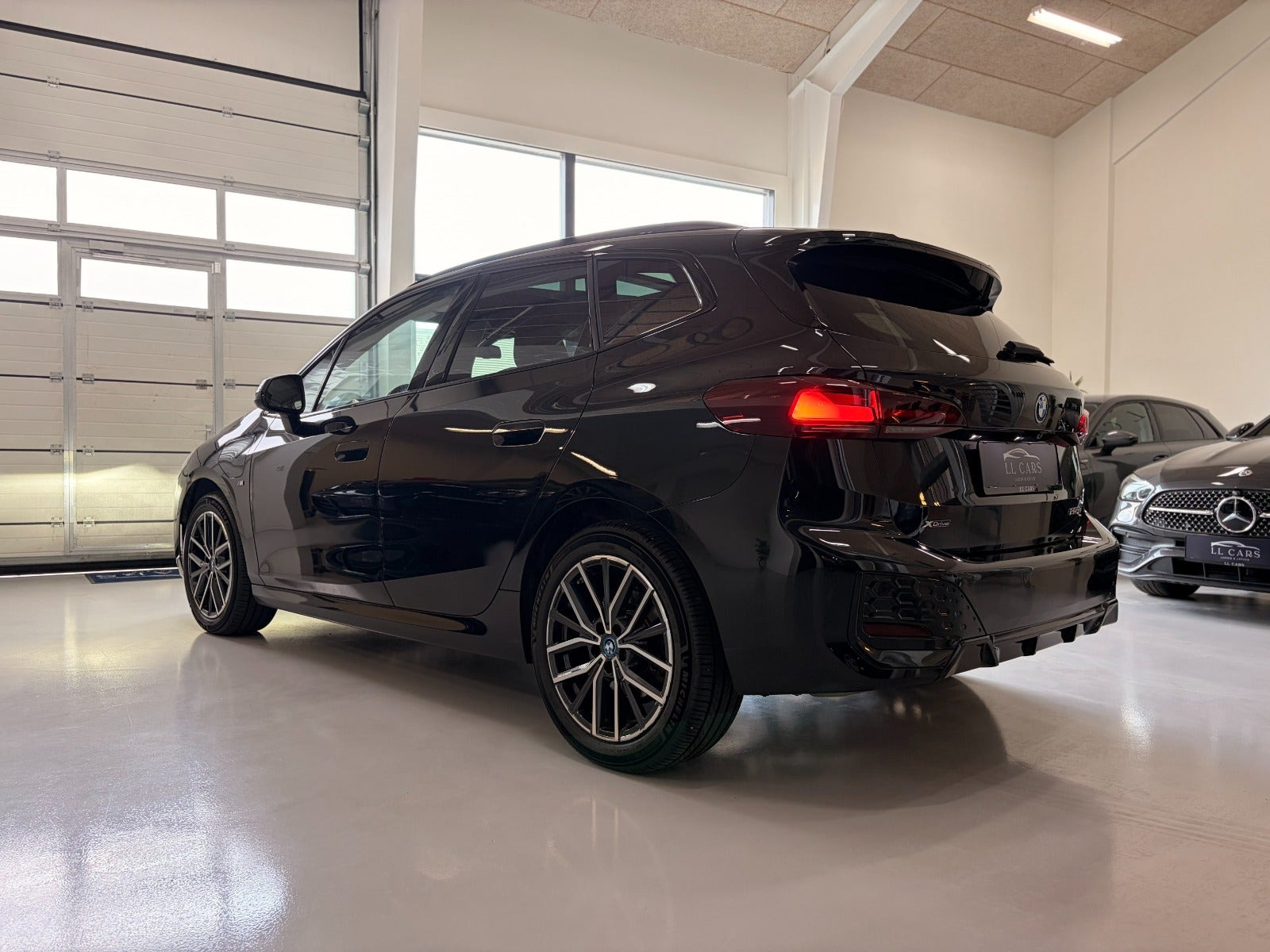 undefined BMW 225e fra 2023