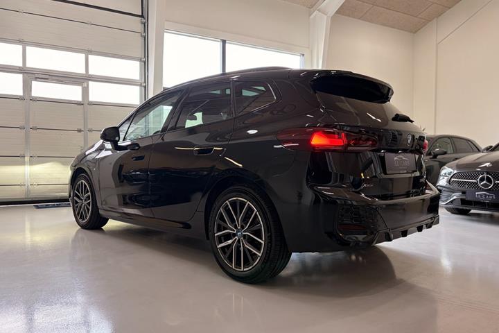 undefined BMW 225e fra 2023
