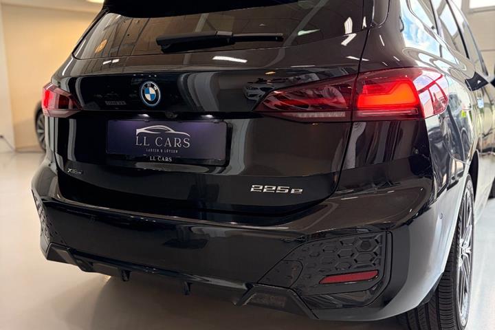 undefined BMW 225e fra 2023