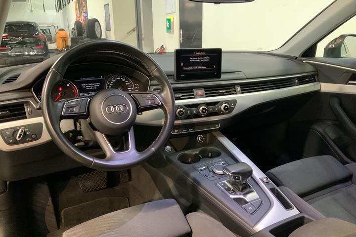 Brun Audi A4 fra 2017