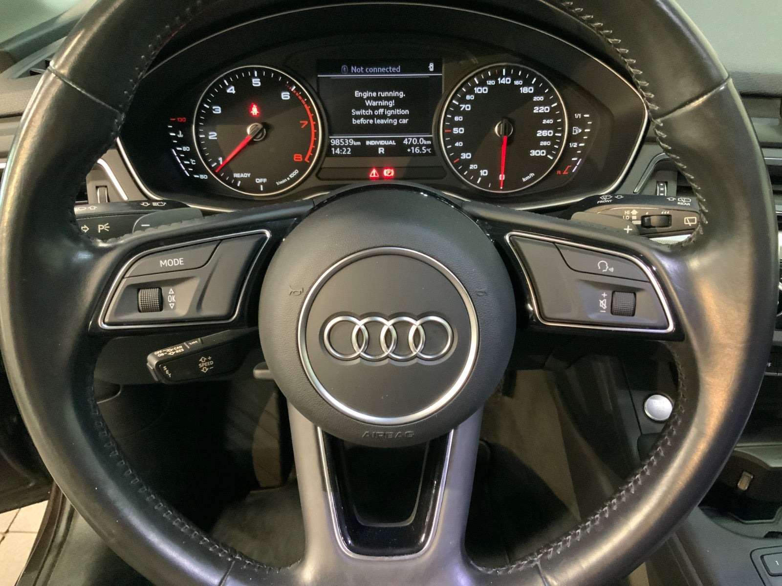 Brun Audi A4 fra 2017