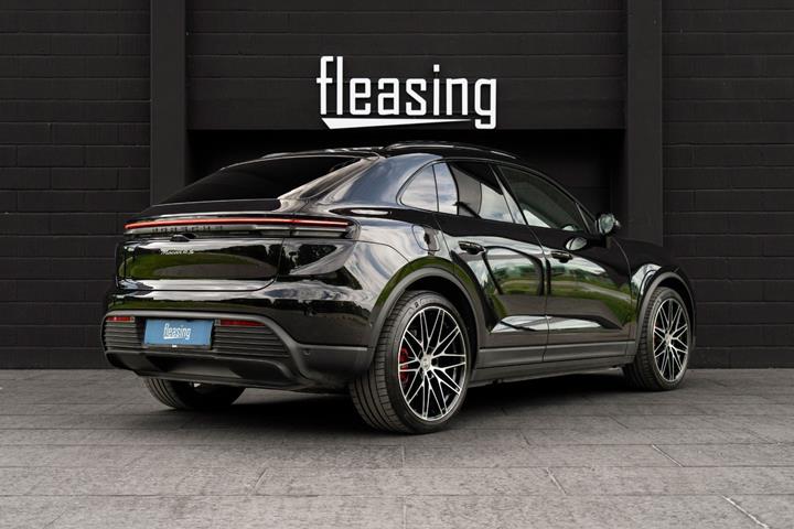 Sort Porsche Macan 4S fra 2025