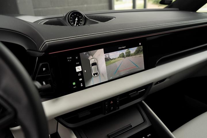 Sort Porsche Macan 4S fra 2025