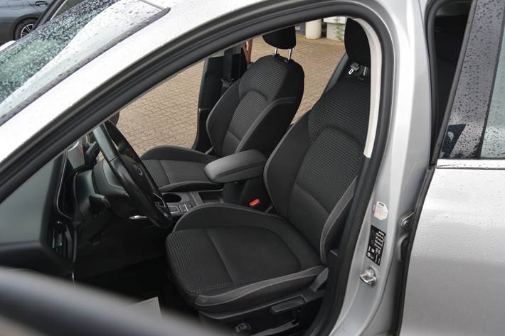 Sølv Ford Focus fra 2020