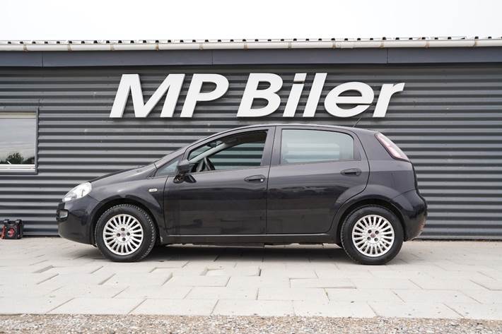 Sort Fiat Punto fra 2012