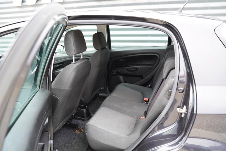 Sort Fiat Punto fra 2012