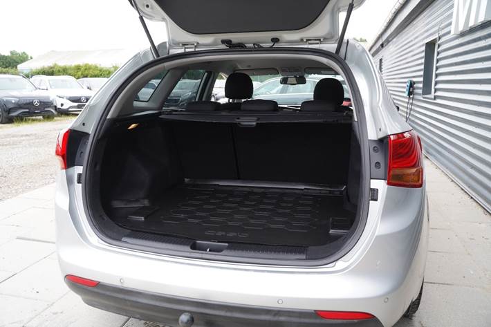 Sølv Kia Ceed fra 2014