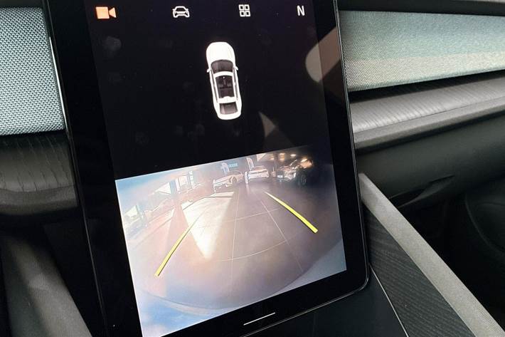Hvid Polestar 2 fra 2023