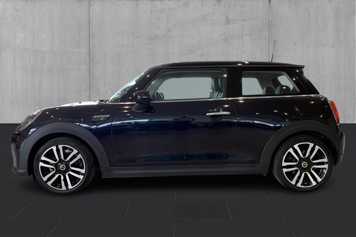 Sort Mini Cooper SE fra 2023