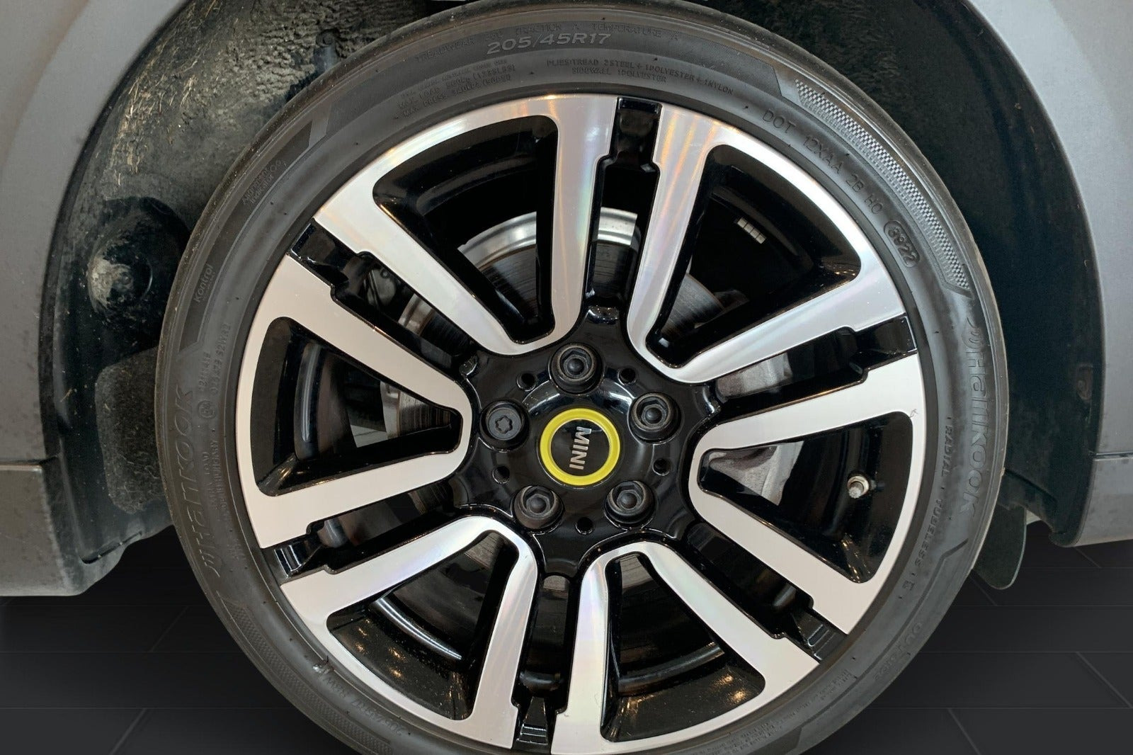 Sort Mini Cooper SE fra 2023
