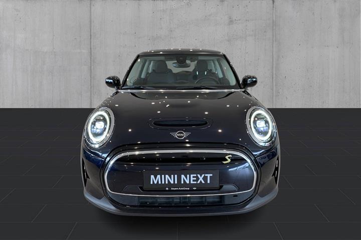 Sort Mini Cooper SE fra 2023