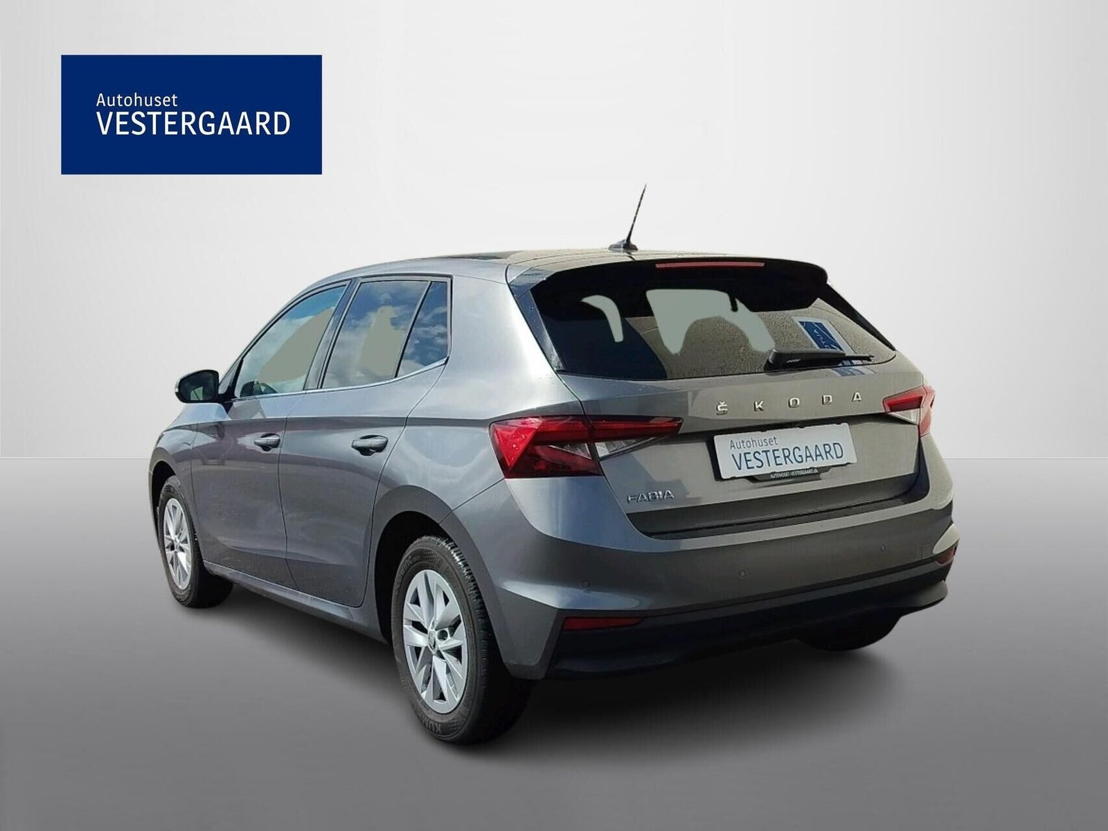 Grå Skoda Fabia fra 2023