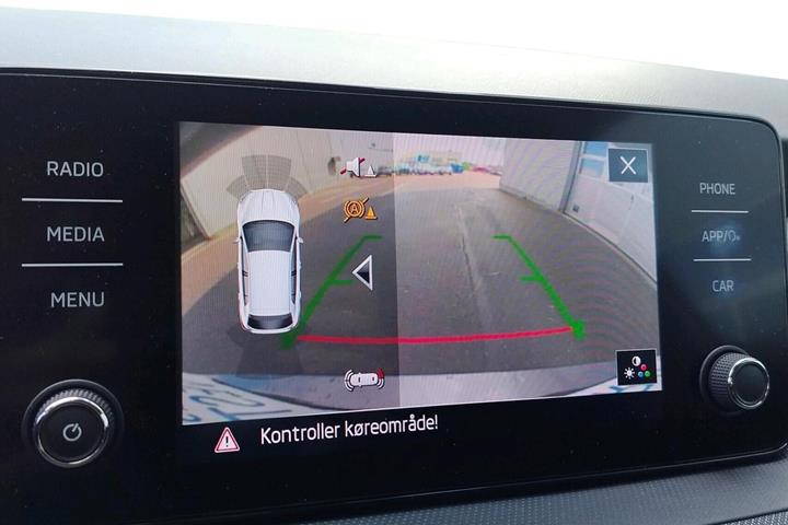 Grå Skoda Fabia fra 2023