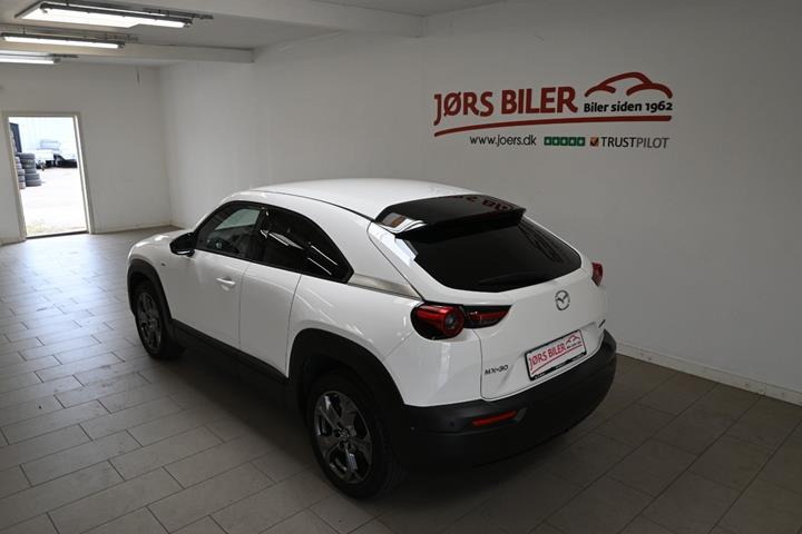 Hvid Mazda MX-30 fra 2024