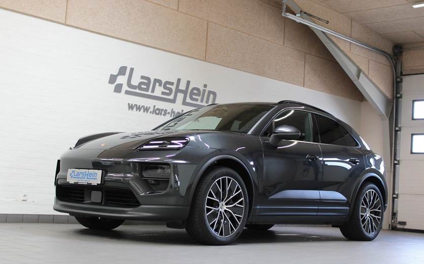 Porsche Macan 4