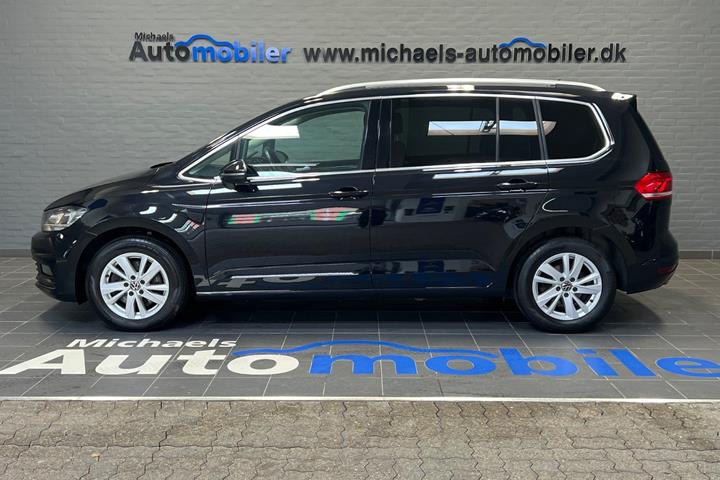 Sort VW Touran fra 2023