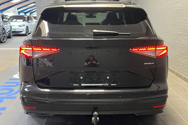 Sort Skoda Enyaq fra 2026
