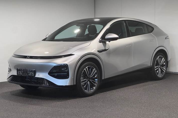 Sølv Xpeng G6 fra 2025