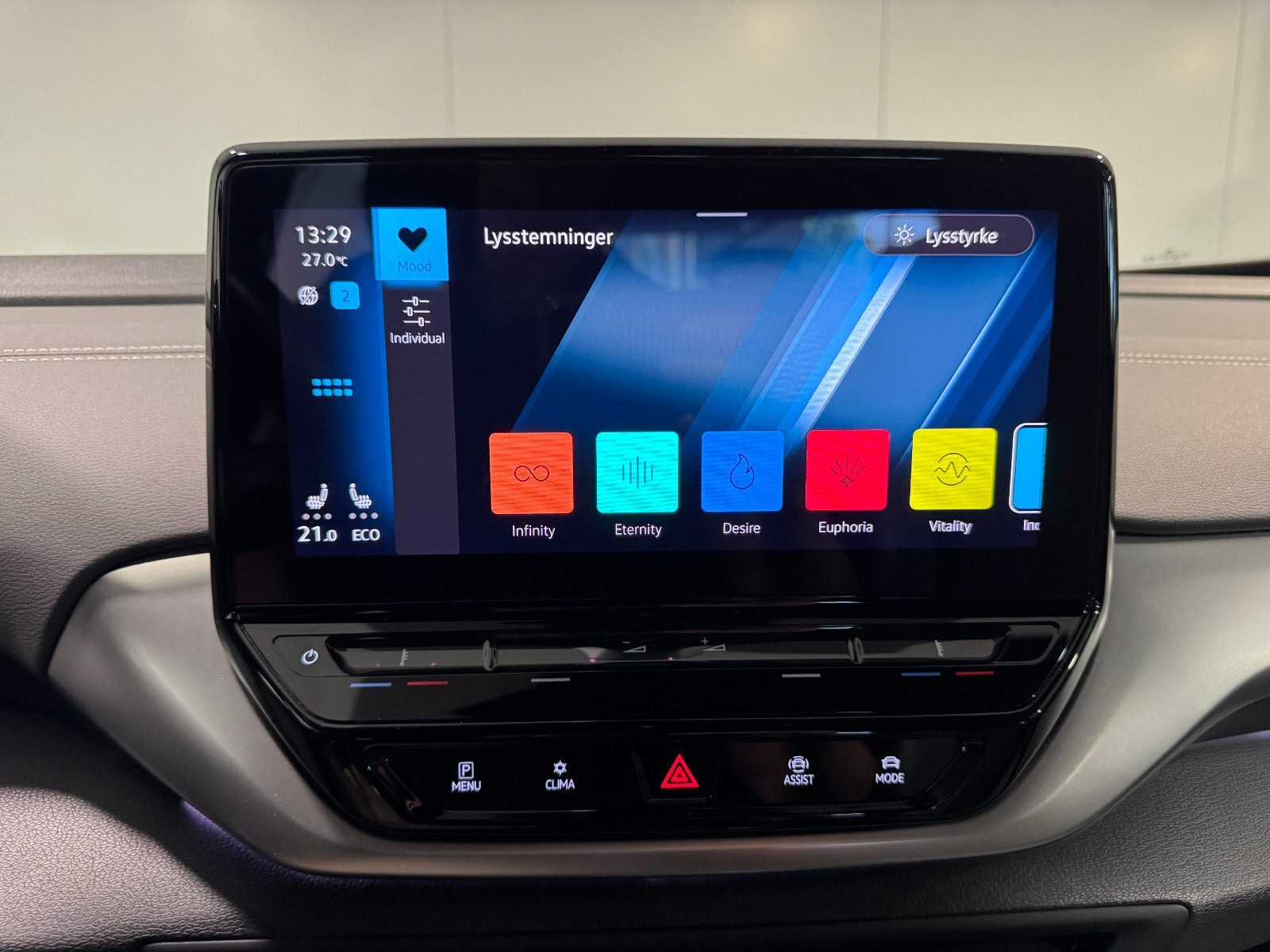 Hvid VW ID.4 fra 2023