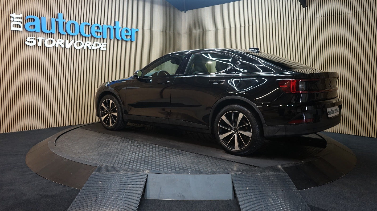 Sort Polestar 2 fra 2022