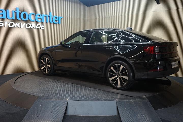 Sort Polestar 2 fra 2022
