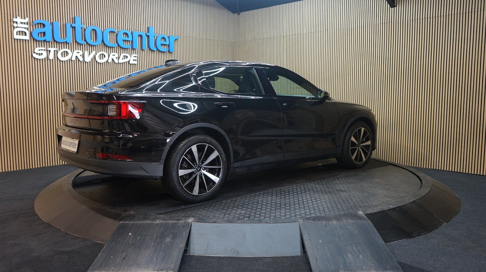 Sort Polestar 2 fra 2022