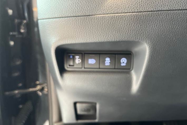 Beige Toyota Aygo X fra 2024
